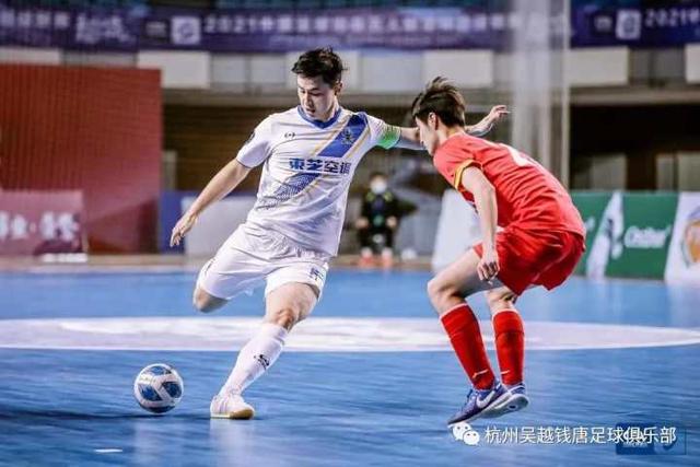 鲍勃精彩连晃，富勒姆1-0领先考文垂